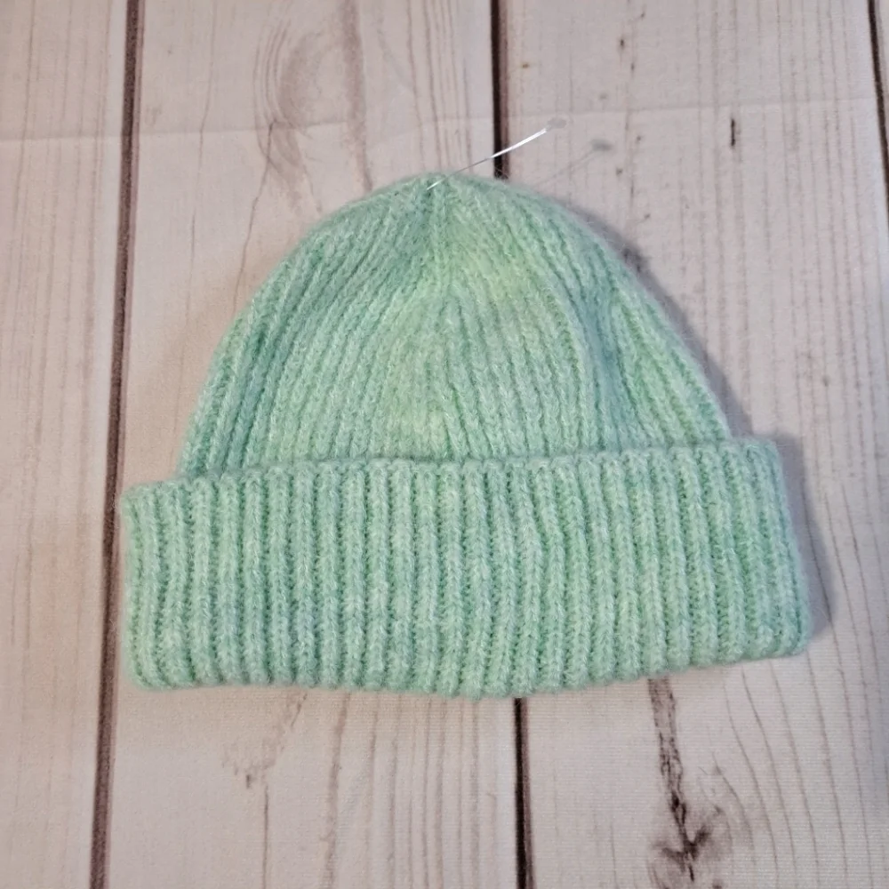 ZARA Medium Mint Green Beanie Hat Cap